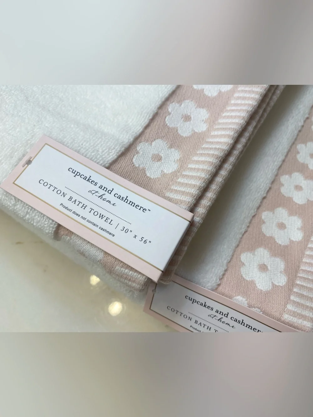 cupcakes and cashmere❤️Super Soft Cotton  Floral(2) Bath Towels White/Pink